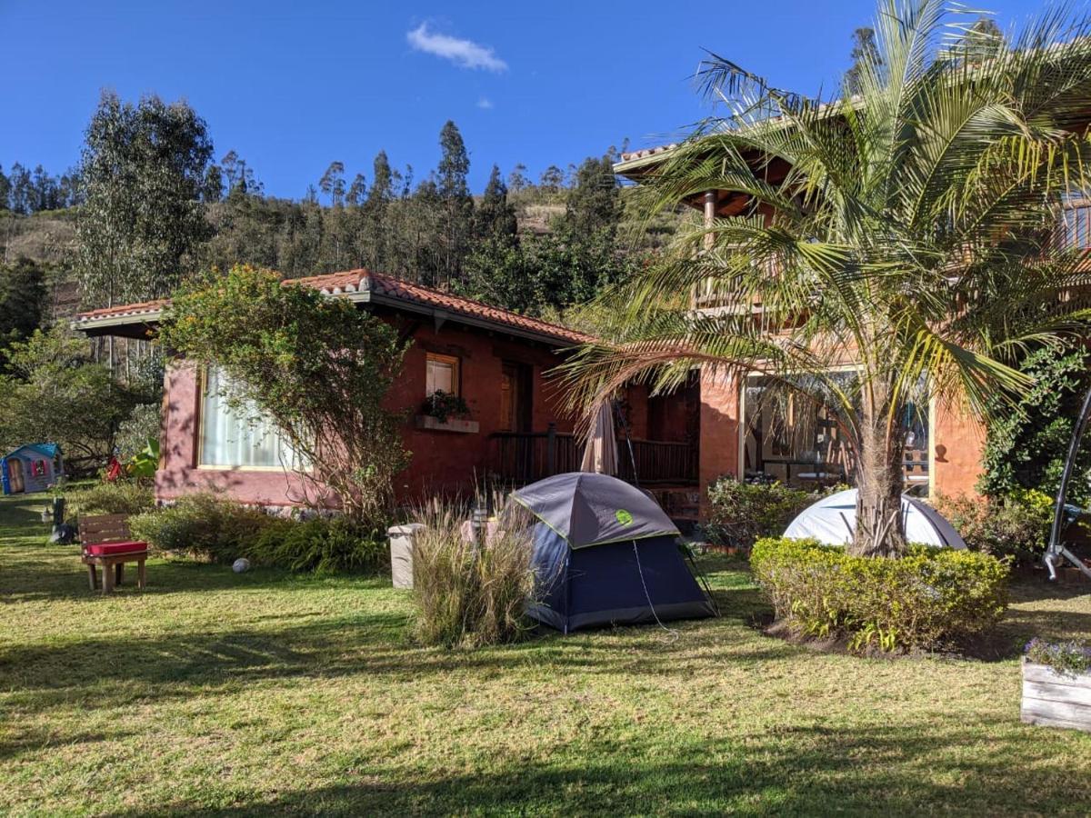 Ilatoa Lodge Quito Exterior photo