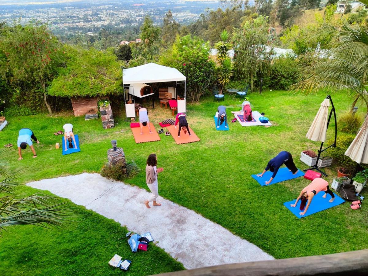 Ilatoa Lodge Quito Exterior photo