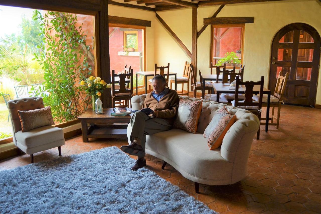 Ilatoa Lodge Quito Exterior photo